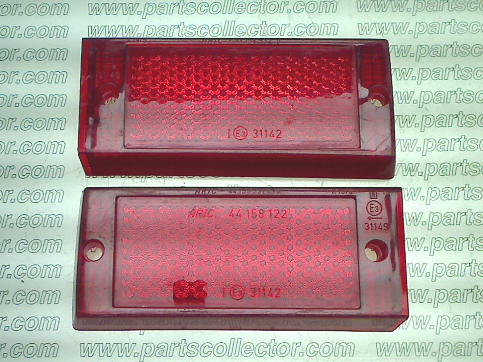 PAIR OF TAIL LIGHT LENSES